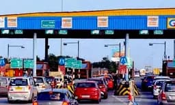 റോഡ് നന്നായിട്ട് മതി ടോളെന്ന് കോടതി ; പാലിലേക്കര ടോള്‍പ്ലാസയിലെ വിലക്ക് വ്യാഴാഴ്ച വരെ തുടരും