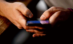 കുട്ടികളിലെ അമിത സ്മാര്‍ട്‌ഫോണ്‍ ഉപയോഗം ആത്മഹത്യ ചിന്തകള്‍ക്ക് പ്രേരണയായേക്കും: മുന്നറിയിപ്പ് നല്‍കി വിദഗ്ധര്‍ 
