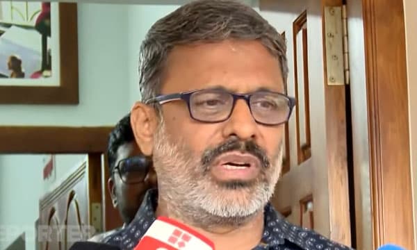 ഷാഫി പറമ്പിലിനെ മനപ്പൂര്‍വ്വം അപമാനിക്കല്‍ ; സുരേഷ്ബാബുവിനെതിരേ കോണ്‍ഗ്രസ് പോലീസില്‍ പരാതി നല്‍കി