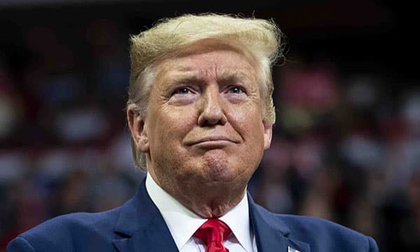 ബ്രാന്‍ഡഡ് മരുന്നുകള്‍ക്ക് 100% തീരുവ ; ഹെവി ട്രക്കുകള്‍, ഫര്‍ണിച്ചര്‍ എന്നിവയ്ക്കും പുതിയ തീരുവ ചുമത്തി ട്രംപ്