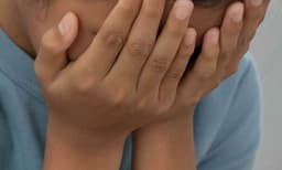  ട്രൗസറില്‍ മലമൂത്ര വിസര്‍ജ്ജനം നടത്തി ; നാലുവയസ്സുകാരനെ മാതാവ് ചട്ടുകം പഴുപ്പിച്ച് പൊള്ളിച്ചു