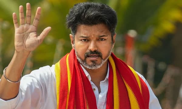 വിജയ്‌യുടെ അറസ്റ്റ് ഉടനുണ്ടാകില്ല; കേസ് പാര്‍ട്ടിനേതാക്കള്‍ക്കെതിരേ ; നടന്റെ വീടിന് സിആര്‍പിഎഫ് സുരക്ഷ
