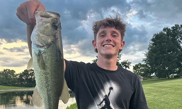 അണ്ണാനാണെന്ന് കരുതി വെടിവച്ചു: യുഎസില്‍ വേട്ടയ്ക്കിടെ 17 കാരന് ദാരുണാന്ത്യം
