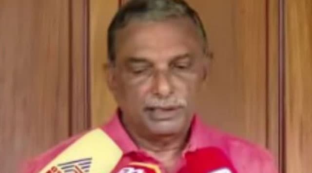 ശബരിമലയിലെ സ്വര്‍ണ്ണമോഷണ വിവാദം ; എല്ലാം കലങ്ങിത്തെളിയട്ടെയെന്ന് എ പത്മകുമാര്‍
