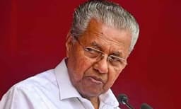 പ്രതിപക്ഷം അതിരുവിടുന്നത് വസ്തുതകളെ പേടിച്ചിട്ട് ; സ്വര്‍ണ്ണവിവാദത്തില്‍ മുഖ്യമന്ത്രിയുടെ പ്രതികരണം