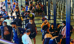 ഞായറാഴ്ച ശബരിമലയില്‍ പരിശോധന ; പങ്കെടുക്കാന്‍ സ്മാര്‍ട്ട് ക്രീയേഷന്‍സ് എംഡിയ്ക്ക് നിര്‍ദേശം