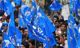 ആലപ്പുഴ KSUൽ പൊട്ടിത്തെറി;  19 കോളേജുകളില്‍  മത്സരിച്ചത് രണ്ടിടത്ത് , ​ ജില്ലാ പ്രസിഡന്റിന്റെ കഴിവുകേടെന്ന് ആക്ഷേപം