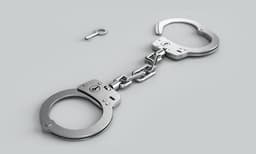 വിദ്യാർത്ഥിനിക്ക് നേരെ നഗ്നതാപ്രദർശനംഃ  മീനങ്ങാടി സ്റ്റേഷനിലെ പോലീസുകാരൻ പിടിയിൽ