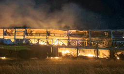 കര്‍ണൂല്‍ ബസ് അപകടം: മൊബൈല്‍ ഫോണുകള്‍ തീപിടിത്തത്തിന്റെ വ്യാപ്തികൂട്ടി, വാഹനത്തിലുണ്ടായിരുന്നത് 46 ലക്ഷം രൂപയുടെ 234 സ്മാര്‍ട്ട് ഫോണുകള്‍