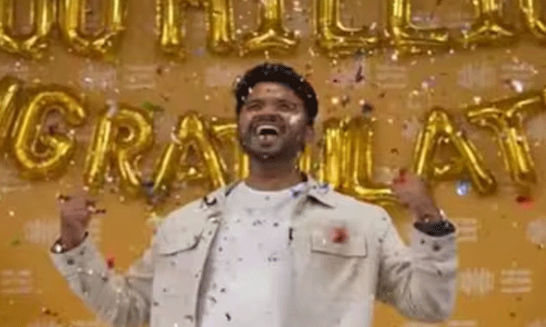 അമ്മയുടെ ജന്മദിനം കണക്കാക്കിയുള്ള നമ്പറില്‍ ലോട്ടറിടിക്കറ്റ് എടുത്തു ; ഇന്ത്യക്കാരന് ദുബായില്‍ അടിച്ചത് 240 കോടി രൂപ