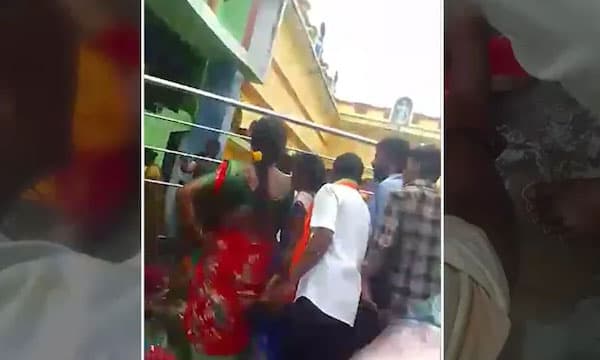 ആന്ധ്രാപ്രദേശിലെ വെങ്കിടേശ്വര സ്വാമി ക്ഷേത്രത്തില്‍ തിക്കിലും തിരക്കിലും 9 മരണമെന്ന് റിപ്പോര്‍ട്ട് ; അനേകര്‍ക്ക് പരിക്ക് 