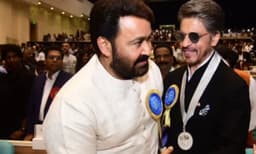 ‘ഒരു വൈകുന്നേരം നമുക്കൊന്ന് ഒത്തുകൂടണം’; ലാലേട്ടന്റെ പിറന്നാള്‍ ആശംസയ്ക്ക് മറുപടിയുമായി ഷാരൂഖ് ഖാന്‍ 
