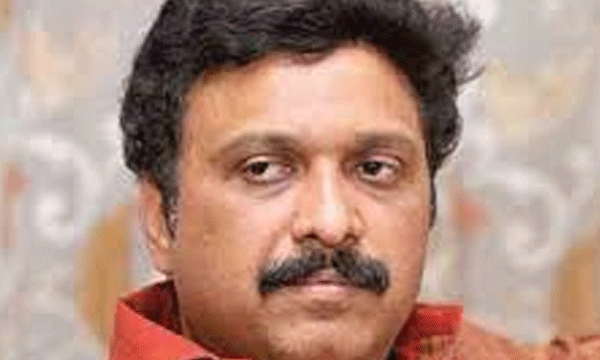 മന്ത്രി കെ ബി ഗണേഷ് കുമാറിന് പ്രശംസിച്ച നേതാവിനെ കോണ്‍ഗ്രസ് പാര്‍ട്ടിയില്‍ നിന്ന് പുറത്താക്കി