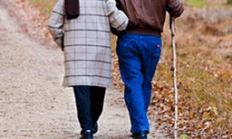 നീണ്ട 83 വര്‍ഷത്തെ ദാമ്പത്യ ജീവിതം: യുദ്ധത്തെപ്പോലും അതിജീവിച്ച ഒരു പ്രണയ കഥ
