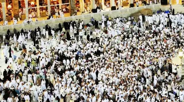 സൗദി അറേബ്യയില്‍ ഇന്ത്യന്‍ തീര്‍ത്ഥാടകര്‍ സഞ്ചരിച്ച ബസ് അപകടത്തില്‍പ്പെട്ടു ;നിരവധി പേര്‍ മരിച്ചതായി സംശയം