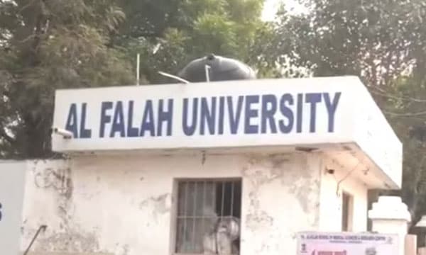അല്‍-ഫലാഹ് സര്‍വകലാശാലയുടെ ധനസഹായത്തെക്കുറിച്ച് അന്വേഷണം ; 25 സ്ഥലങ്ങളില്‍ ഇ.ഡി. റെയ്ഡ് 