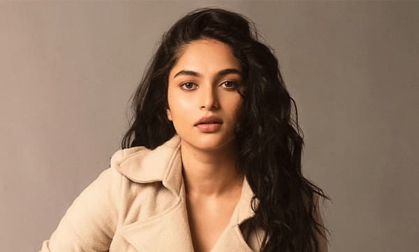 ആളുകള്‍ എന്നെക്കുറിച്ച് ഇങ്ങനെയൊക്കെയാണല്ലോ ചിന്തിക്കുന്നത്, എന്നെ​ അത് വല്ലാതെ ബാധിക്കുന്നു; കയാദു ലോഹര്‍
