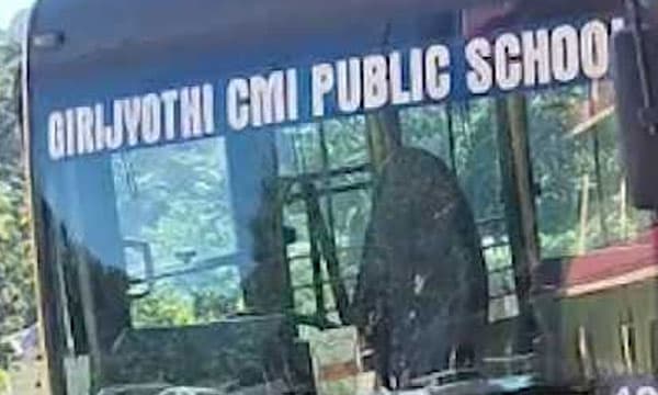 സ്‌കൂള്‍ ബസ് കയറി പ്ലേ സ്‌കൂള്‍ വിദ്യാര്‍ത്ഥിക്ക് ദാരുണാന്ത്യം; അപകടം രാവിലെ സ്‌കൂളില്‍ എത്തിയപ്പോള്‍