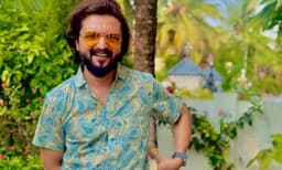 ‘അവന്‍ വെല്ലൂർ മെഡിക്കൽ കോളേജിൽ എത്തിയിട്ട് നാളെ 2 മാസമാകുന്നു, ഈ കിടപ്പിന് 87 ദിവസത്തിന്റെ വേദനയും ’;  രാജേഷ് കേശവിനെക്കുറിച്ച് സുഹൃത്ത് 

