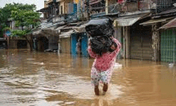 വിയറ്റ്നാമിൽ  തോരാതെ മഴ ;  41 പേർ മരിച്ചു