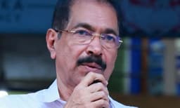 പാര്‍ട്ടി തീരുമാനം ഉചിതമായ സമയത്ത് എടുത്തിട്ടുണ്ട് ; നിയമം നിയമത്തിന്റെ വഴിക്ക് പോകുമെന്ന് കെപിസിസി അദ്ധ്യക്ഷന്‍