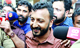 രാഹുല്‍ മാങ്കൂട്ടത്തലിന്റെ കേസ് ; എം.എല്‍.എയുടെ മുന്‍കൂര്‍ ജാമ്യഹര്‍ജിയിലെ വാദം ഇന്നും തുടരും