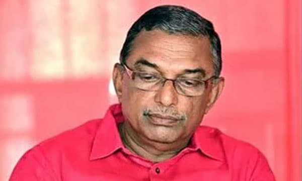 ശബരിമല സ്വര്ണ്ണക്കൊള്ള കേസ് : ദ്വാരകപാലക പാളികള് കടത്തിയ കേസില് എ പത്മകുമാറിനെ പ്രതിചേര്ത്തു