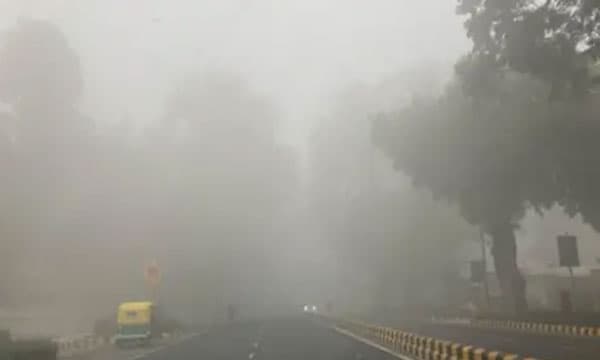 വായു മലിനീകരണം ഡല്‍ഹിയില്‍ തീ കത്തിക്കുന്നതിന് വിലക്ക് ; തന്തൂരിക്ക് വേണ്ടിയുള്ള വിറക്അടുപ്പും കത്തിക്കരുത്