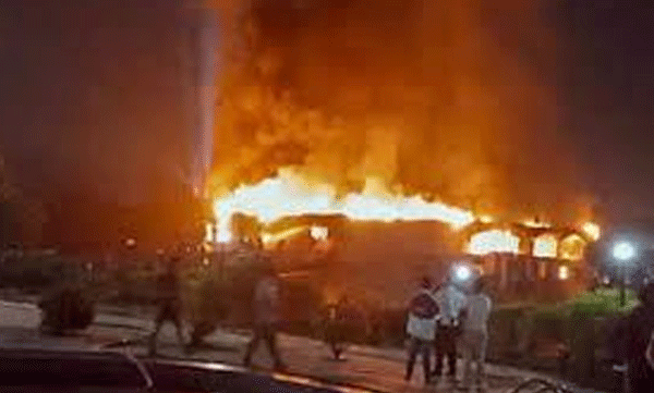 നിശാ ക്ലബിലെ തീപിടുത്തത്തിൽ 25 പേർ മരിച്ച സംഭവം; ഉടമകളായ സഹോദരങ്ങൾ തായ്ലന്റിൽ അറസ്റ്റില്‍