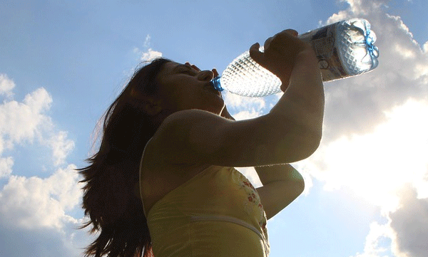 ശരീരത്തില്‍ നിര്‍ജ്ജലീകരണമുണ്ടെന്ന് ഇക്കാര്യങ്ങളിലൂടെ തിരിച്ചറിയാം
