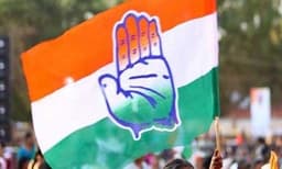 കേരളത്തില്‍ ഉടനീളം യുഡിഎഫ് തരംഗം ; തലസ്ഥാനത്ത് താമര വിരിഞ്ഞു ; വലിയ തിരിച്ചടി നേരിട്ട് എല്‍ഡിഎഫ്