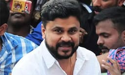 വലിയ പ്രതിഷേധം വിളിച്ചുവരുത്തി ; എറണാകുളം ശിവക്ഷേത്രത്തിലെ കൂപ്പണ്‍ വിതരണത്തില്‍ നിന്നും ദിലീപിനെ മാറ്റി