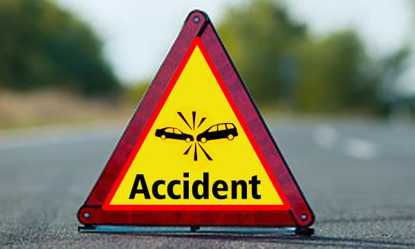 ശബരിമല തീര്‍ത്ഥാടകര്‍ സഞ്ചരിച്ച ബസ് മറിഞ്ഞു ; നാലു പേര്‍ക്ക് പരിക്ക് ഒരാളുടെ കാല്‍ അറ്റുപോയി