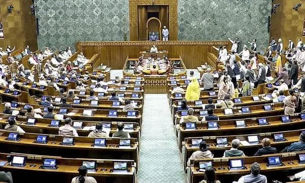  തൊഴിലുറപ്പ് പദ്ധതി ഭേദഗതി ചെയ്തുള്ള ഇന്ന് ചര്‍ച്ചയ്ക്ക് വെയ്ക്കും ; പ്രതിഷേധം ശക്തമാക്കാന്‍ പ്രതിപക്ഷം