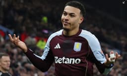 മാഞ്ചസ്റ്റര്‍ യുണൈറ്റഡിനെ വീഴ്ത്തി ആസ്റ്റണ്‍വില്ല ; ഇരുട്ടടിയായി നായകന്‍ ബ്രൂണോ ഫെര്‍ണാണ്ടസിന്റെ പരിക്കും