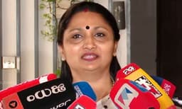 കൊച്ചിമേയര്‍ സ്ഥാനത്തേക്ക് അഭിപ്രായ സര്‍വേ: അതൃപ്തി പരസ്യമായി രേഖപ്പെടുത്തി ദീപ്തി മേരി വര്‍ഗ്ഗീസ്