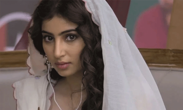 എന്റെ യാത്ര തുടങ്ങുന്നതേയുള്ളു, സ്‌നേഹവും കരുതലും കണ്ട് കണ്ണ് നനയുന്നു: സാറ അര്‍ജന്‍ 
