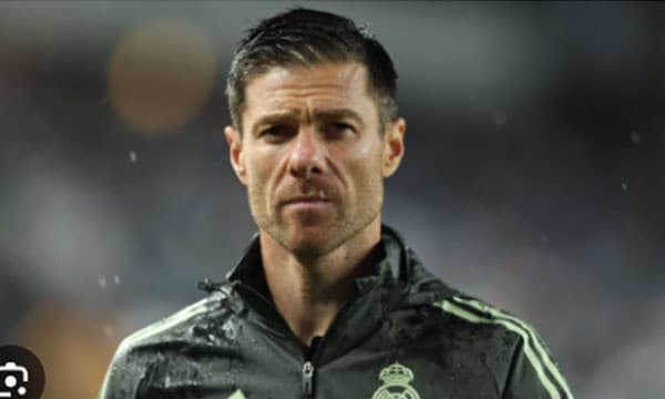 എട്ടാം മാസം റയല്‍ മാഡ്രിഡ് പരിശീലകന്‍ സാബി അലോണ്‍സോയെ പുറത്താക്കി ;  ബി ടീം മാനേജര്‍ക്ക് ചുമതല