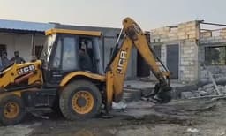 മദ്രസ പണിയാന്‍ പോകുന്നെന്ന് അഭ്യൂഹം ;  20 ലക്ഷം മുടക്കി നിര്‍മ്മിച്ച സ്‌കൂള്‍ ഭരണകൂടം ജെസിബിയ്ക്ക് ഇരയാക്കി