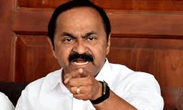 എല്ലാവരെയും ഒന്നിച്ചു കൊണ്ടുപോകാനാണ് ശ്രമം; വി ഡി സതീശനെ പിന്തുണയ്ക്കാതെ കോൺഗ്രസ് നേതാക്കൾ