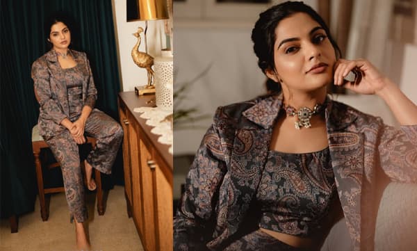 ജാക്ക്വേർഡ് ബ്ലേസർ സെറ്റില്‍ ഹോളിവുഡ് ക്വീനിലെപ്പോലെ തിളങ്ങി നിഖില വിമല്‍; സ്ലേയിംഗ് ലുക്കിലുള്ള താരത്തിന്റെ ചിത്രങ്ങള്‍ തരംഗം