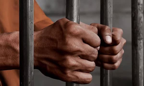 വിമാനത്താവളത്തില്‍ ശരീര പരിശോധനയുടെ പേരില്‍ പീഡനം ;  ബംഗലുരുവില്‍ ദക്ഷിണ കൊറിയന്‍ യുവതിയുടെ പരാതിയില്‍ അറസ്റ്റ് 