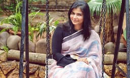"പ്രായമായ അമ്മാവന്മാരില്‍ നിന്ന് ലൈംഗികാതിക്രമം നേരിടാതിരിക്കാന്‍ സേഫ്റ്റി പിന്‍ കൈയിൽ കരുതുമെന്ന് എന്റെ സഹപാഠിയായ ചെറുപ്പക്കാരന്‍ പറഞ്ഞിട്ടുണ്ട്..." ട്വീറ്റുമായി ഗായിക ചിന്മയി ശ്രീപദ 
