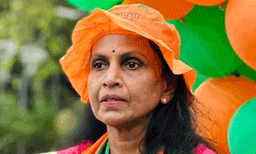 ഐപിഎസുകാരിയായി വിവിഐപി ഡ്യൂട്ടിയ്ക്ക് കിട്ടിയ അച്ചടക്കം ; പ്രധാനമന്ത്രിയില്‍ നിന്നും മാറി നിന്നതിന് വിശദീകരണം