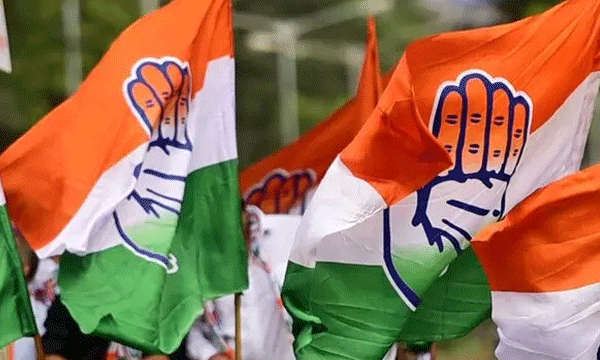 പിന്നെന്തുകൊണ്ടാണ് ഗോമുത്ര ഗവേഷണത്തിന് പണം ഇറക്കാത്തത്? ശ്രീധര്‍ വെമ്പുവും കോണ്‍ഗ്രസും തമ്മില്‍ പോര്