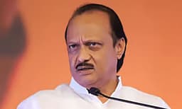 വിമാനാപകടത്തില്‍ ദാരുണാന്ത്യം: മഹാരാഷ്ട്ര ഉപമുഖ്യമന്ത്രി അജിത്പവാര്‍ കൊല്ലപ്പെട്ടു