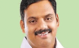 പൊലീസ് ഉദ്യോഗസ്ഥരെ കൈയേറ്റം ചെയ്ത കേസ്: ഡീൻ കുര്യാക്കോസ് എംപിക്ക് അറസ്റ്റ് വാറൻ്റ്