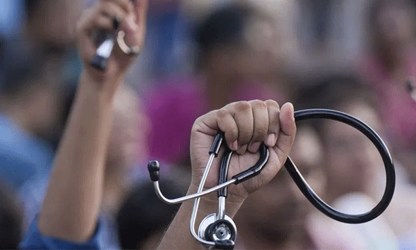 പ്രതിഷേധം കടുപ്പിക്കാന്‍ ഡോക്ടര്‍മാര്‍ ; ഇന്ന് മുതല്‍ ഒ.പി. ബഹിഷ്‌ക്കരണം തുടങ്ങും