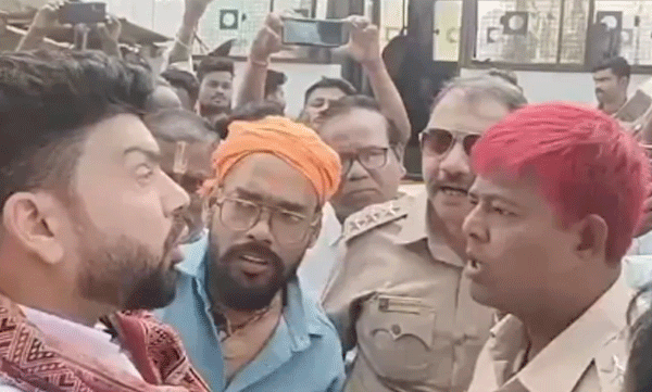 ഒരു വെറൈറ്റിക്ക് മുടിയില്‍ ചുവപ്പ് നിറമാക്കി പോലീസ് ഉദ്യോഗസ്ഥന്‍: പിന്നാലെ കിട്ടിയത് എട്ടിന്റെ പണി 
