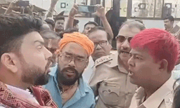 ഒരു വെറൈറ്റിക്ക് മുടിയില്‍ ചുവപ്പ് നിറമാക്കി പോലീസ് ഉദ്യോഗസ്ഥന്‍: പിന്നാലെ കിട്ടിയത് എട്ടിന്റെ പണി 
